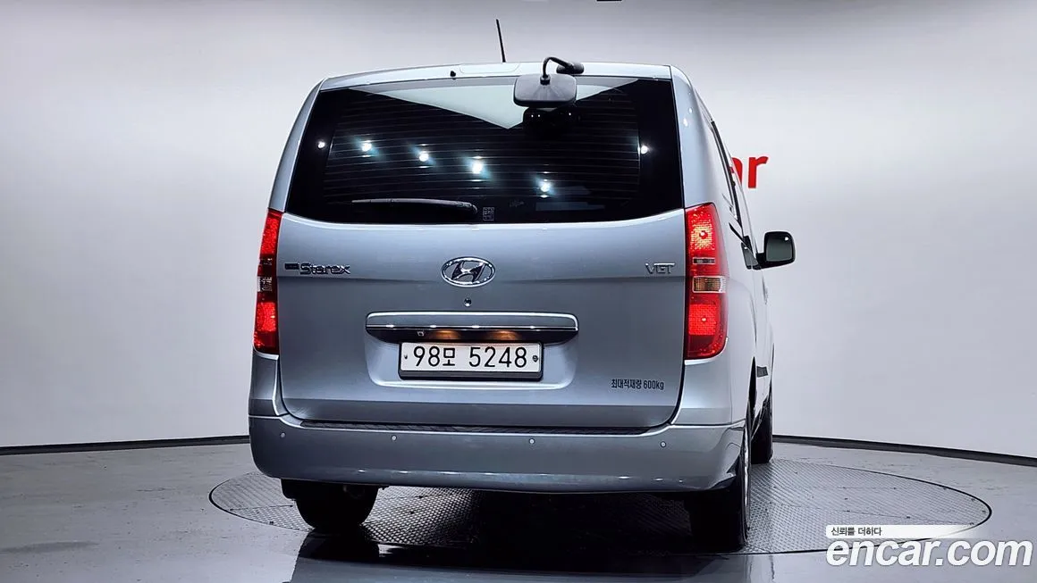 Hyundai Starex — фото 4
