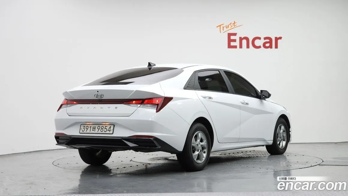 Hyundai AVANTE — фото 2