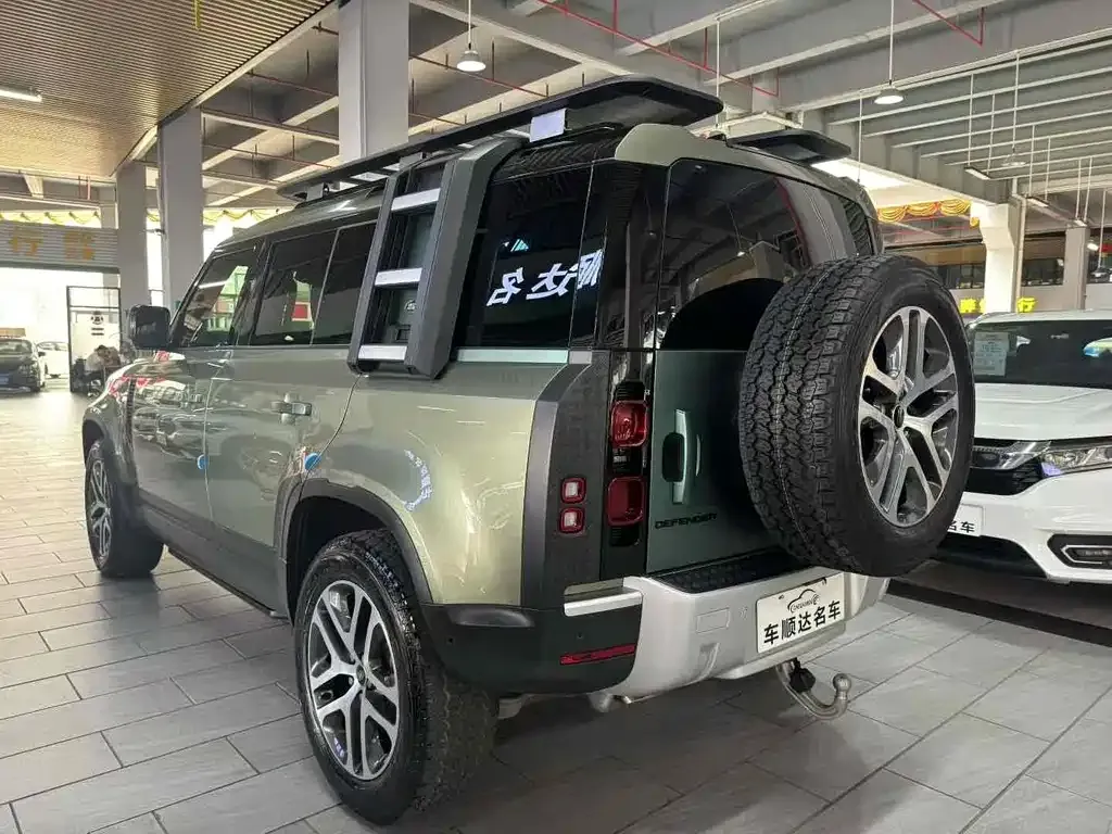 Land Rover Defender — фото 3