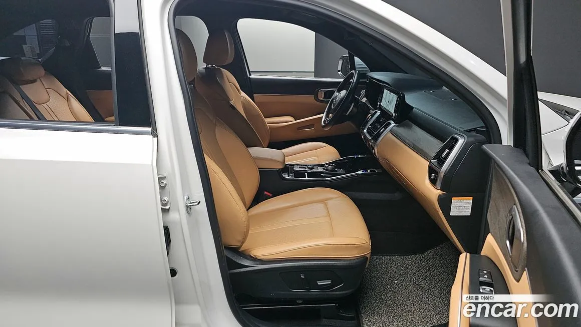 Kia Sorento — фото 10