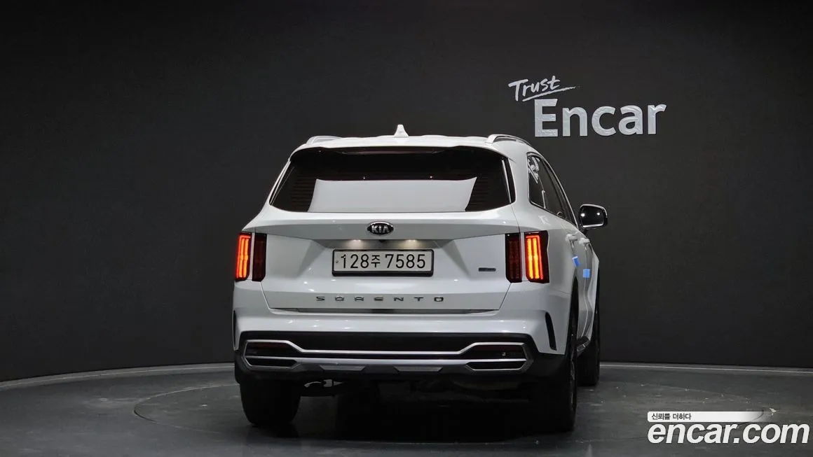 Kia Sorento — фото 4