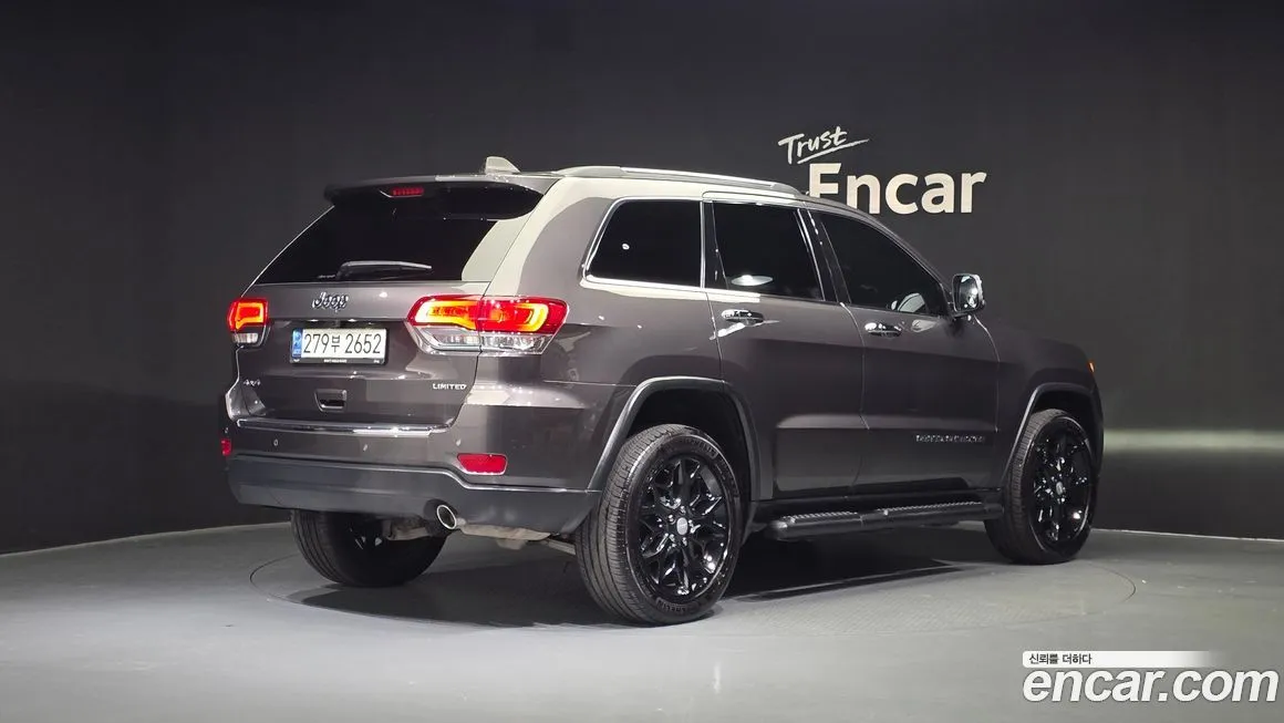 Jeep Cherokee — фото 2