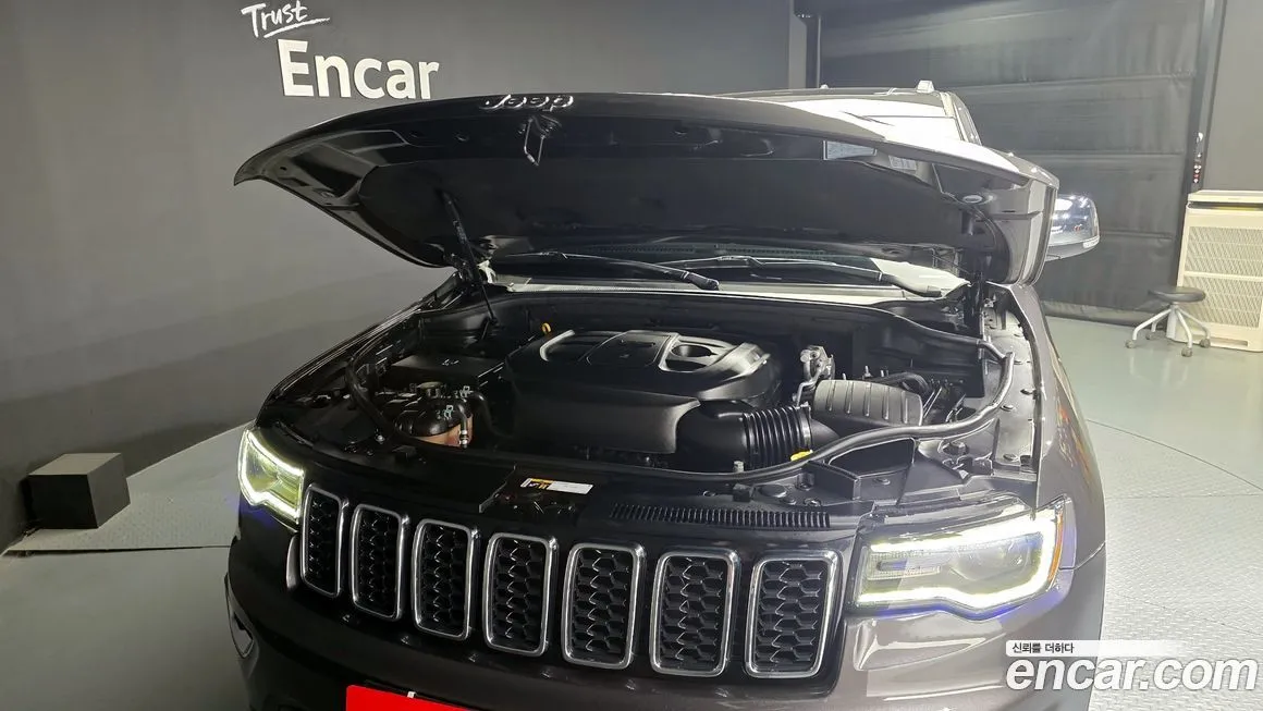 Jeep Cherokee — фото 6
