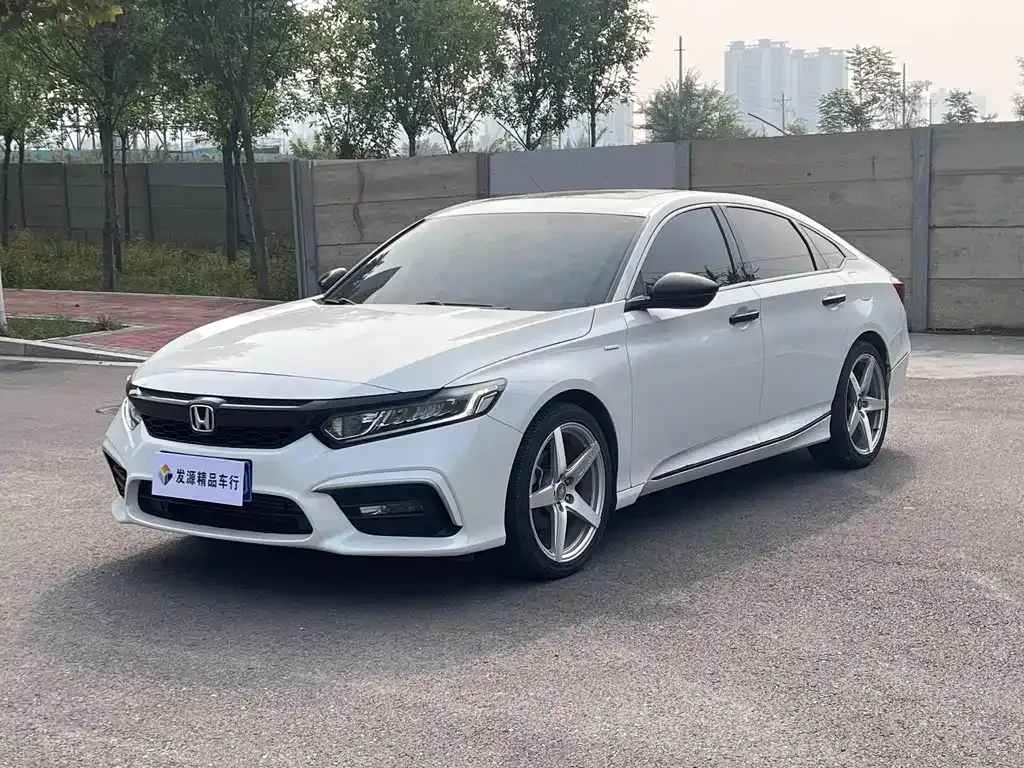 Honda Inspire — фото 1