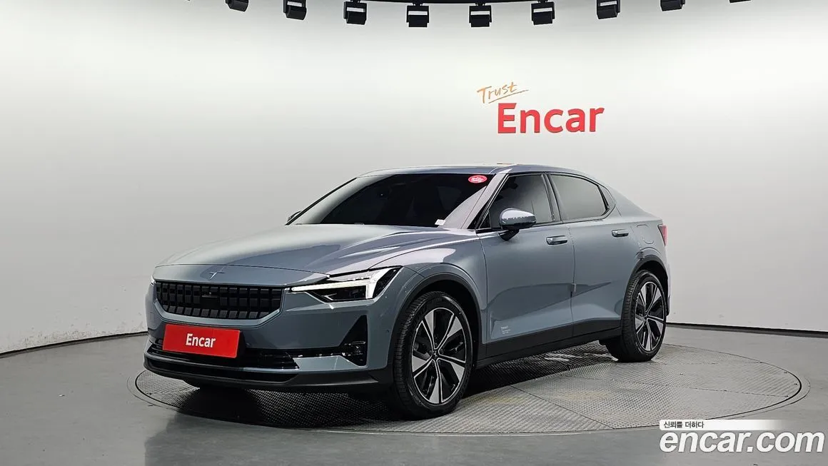Polestar Polestar 2 — фото 1