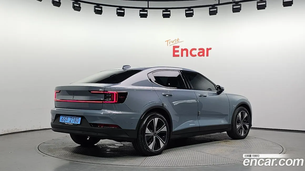 Polestar Polestar 2 — фото 2