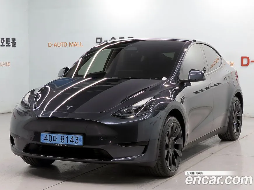 Tesla Model Y — фото 1