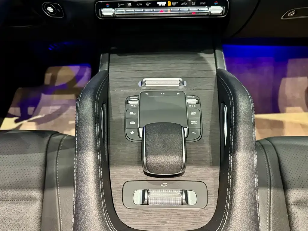 Mercedes-Benz GLE — фото 10