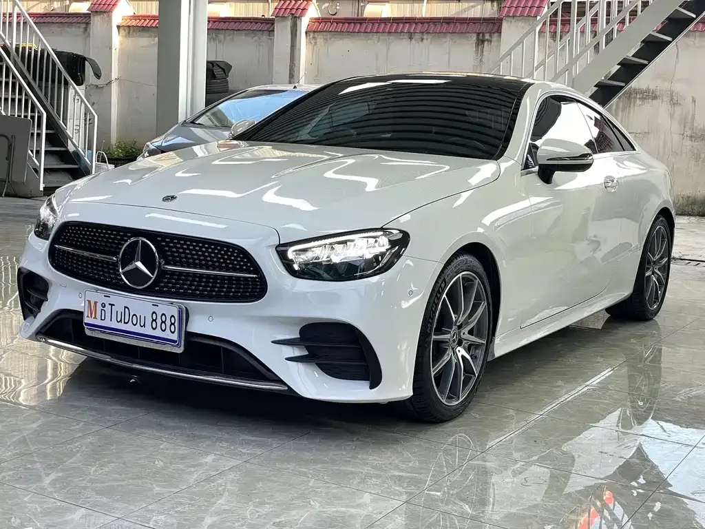 Mercedes-Benz E-Class (Import) — фото 1