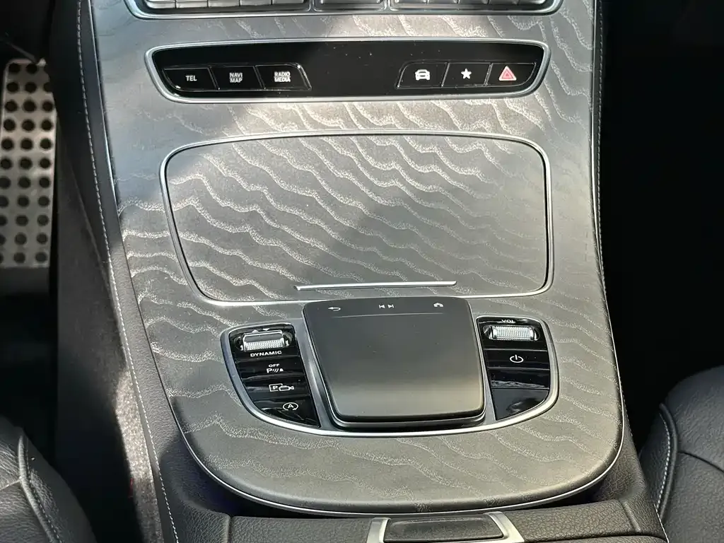 Mercedes-Benz CLS — фото 10