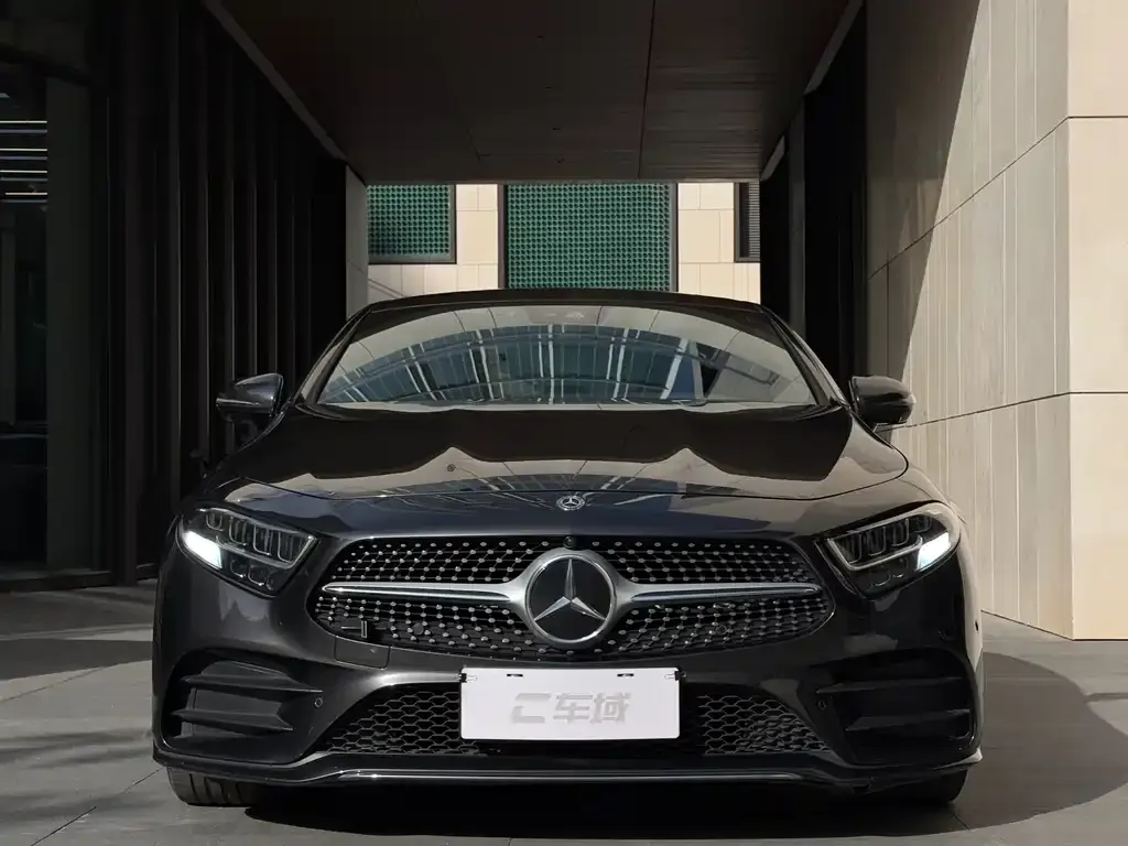 Mercedes-Benz CLS — фото 2
