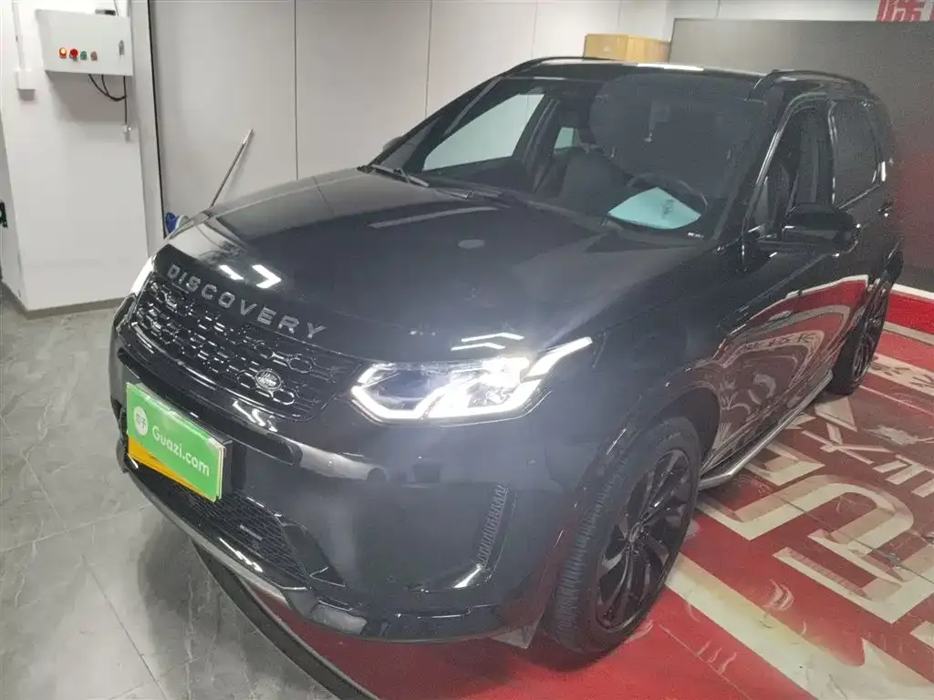 Land Rover Discovery Sport Hybrid — фото 1