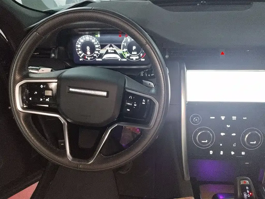Land Rover Discovery Sport Hybrid — фото 10