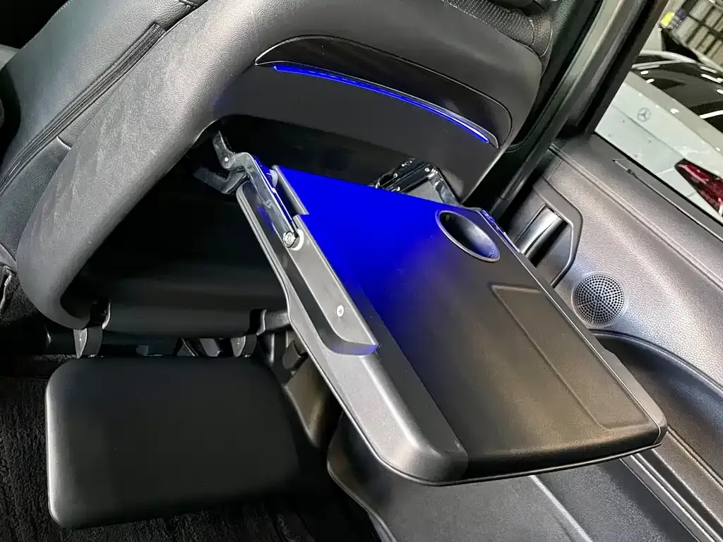 Toyota Sienna — фото 10