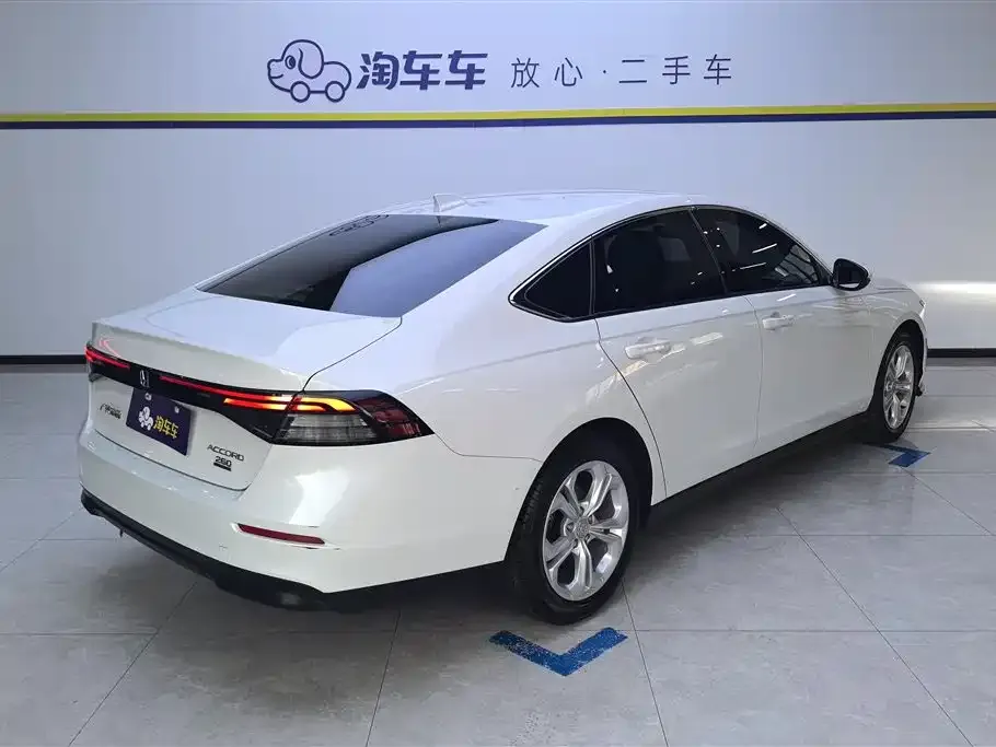 Honda Accord — фото 3