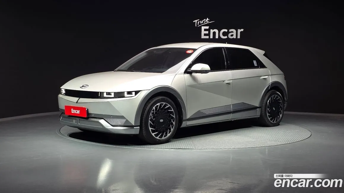 Hyundai Ioniq5 — фото 1