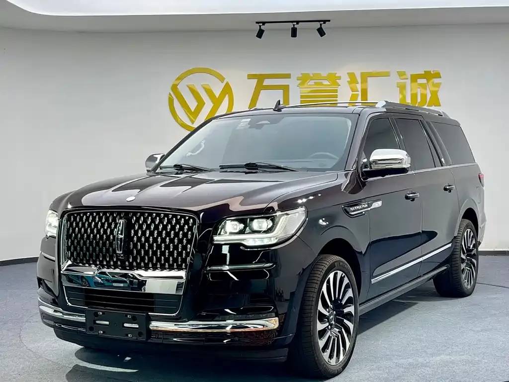 Lincoln Navigator One — фото 1