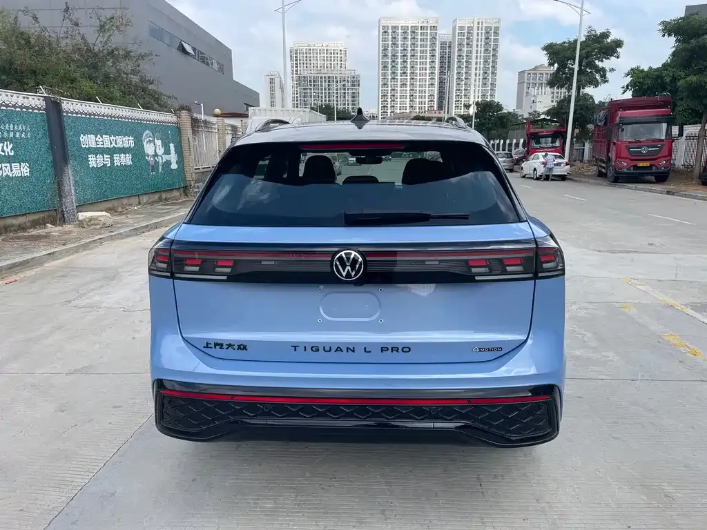 Volkswagen Tiguan L — фото 8