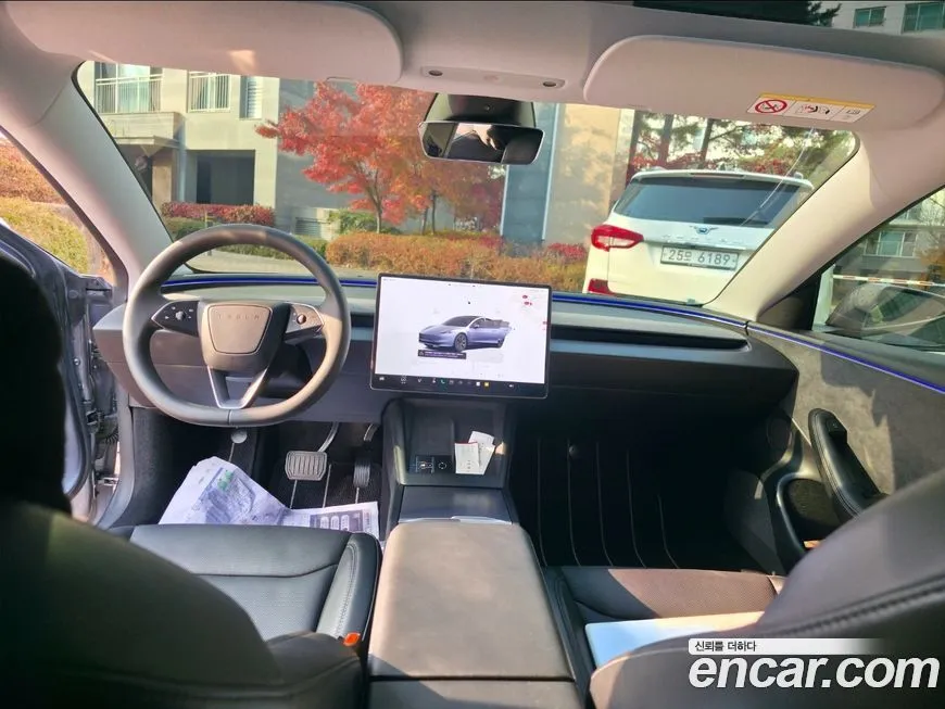 Tesla Model 3 — фото 1