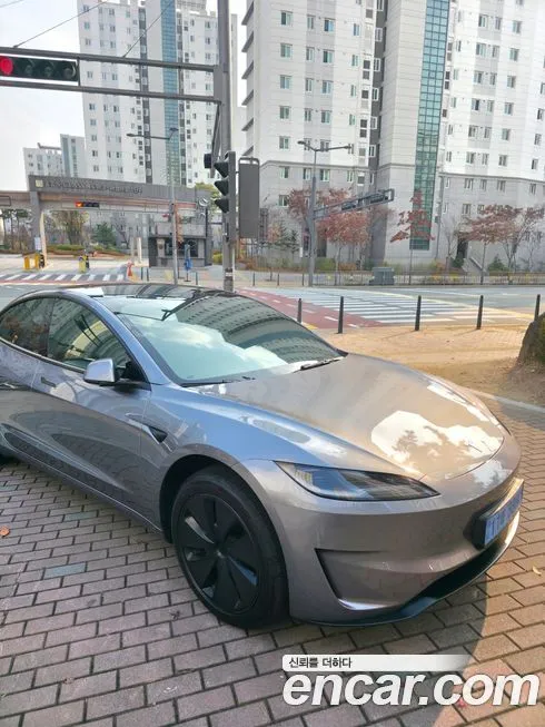 Tesla Model 3 — фото 5