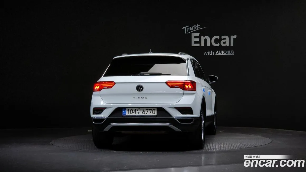 Volkswagen T-Roc — фото 4