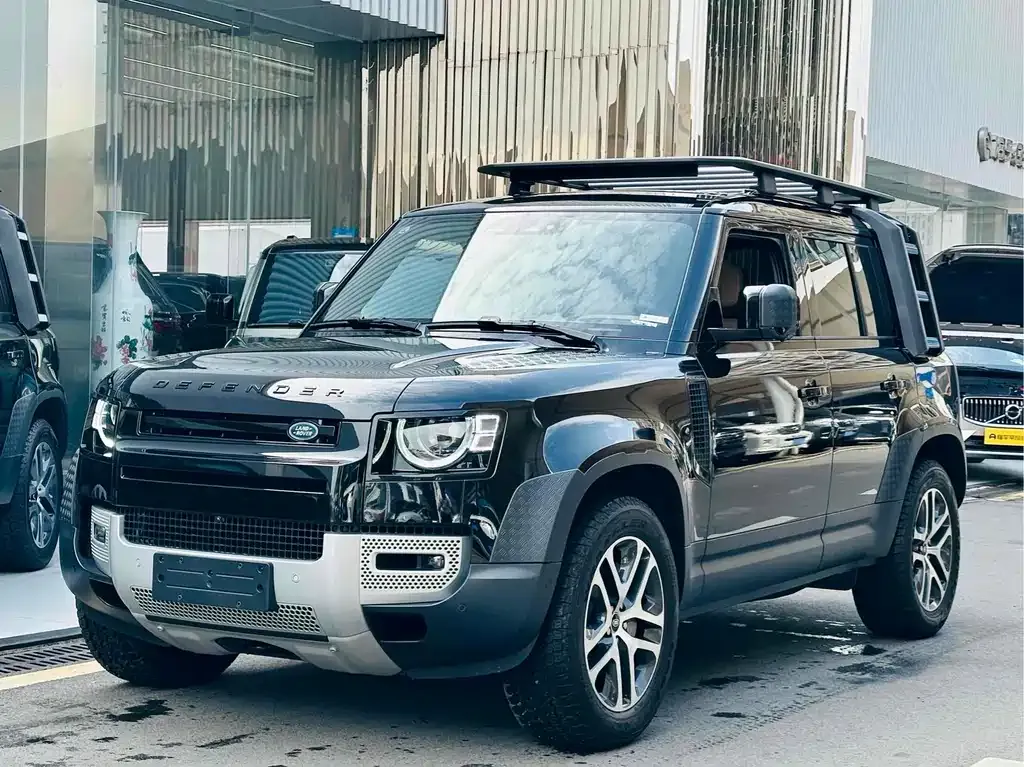 Land Rover Defender — фото 1