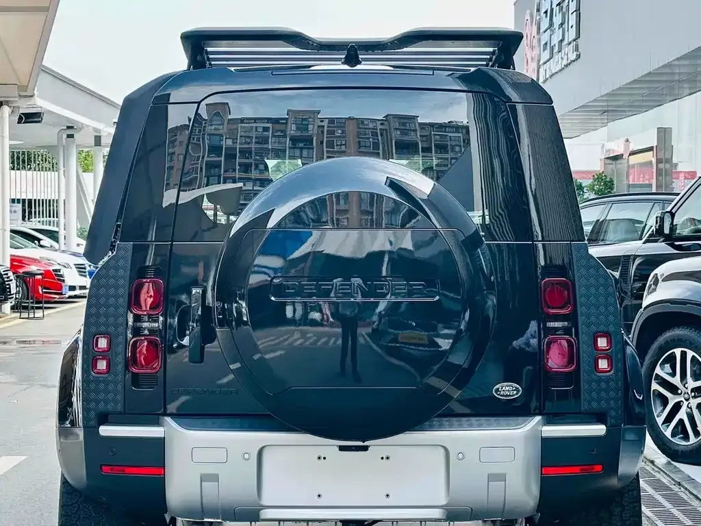 Land Rover Defender — фото 3