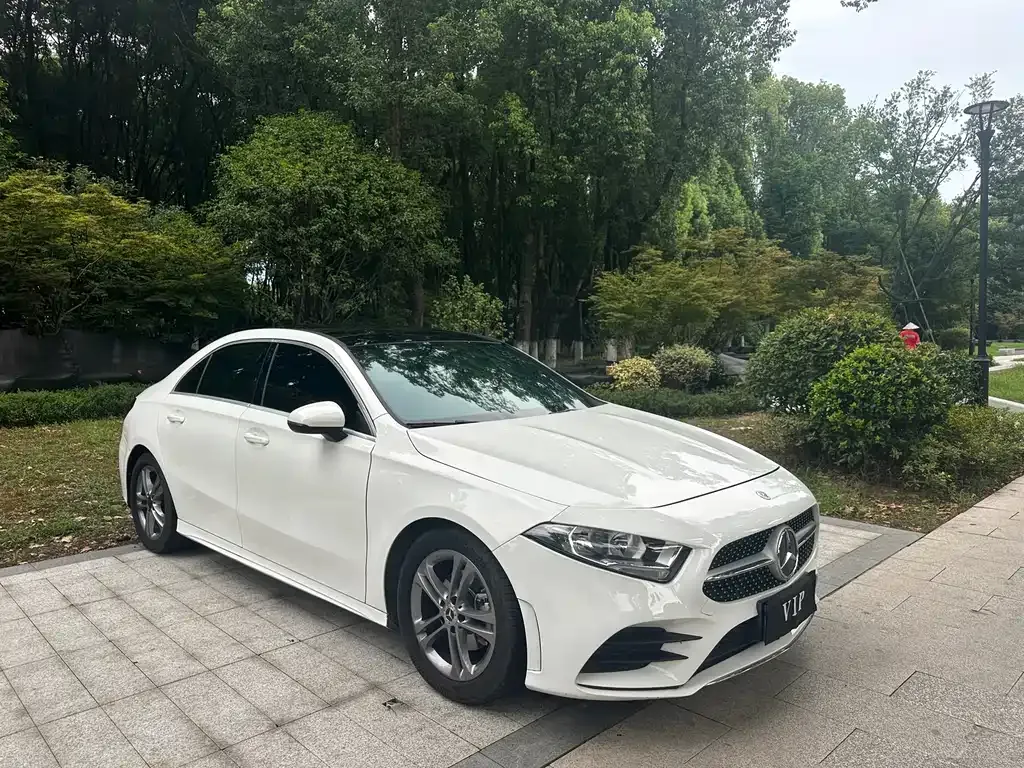 Mercedes-Benz A-Class — фото 1