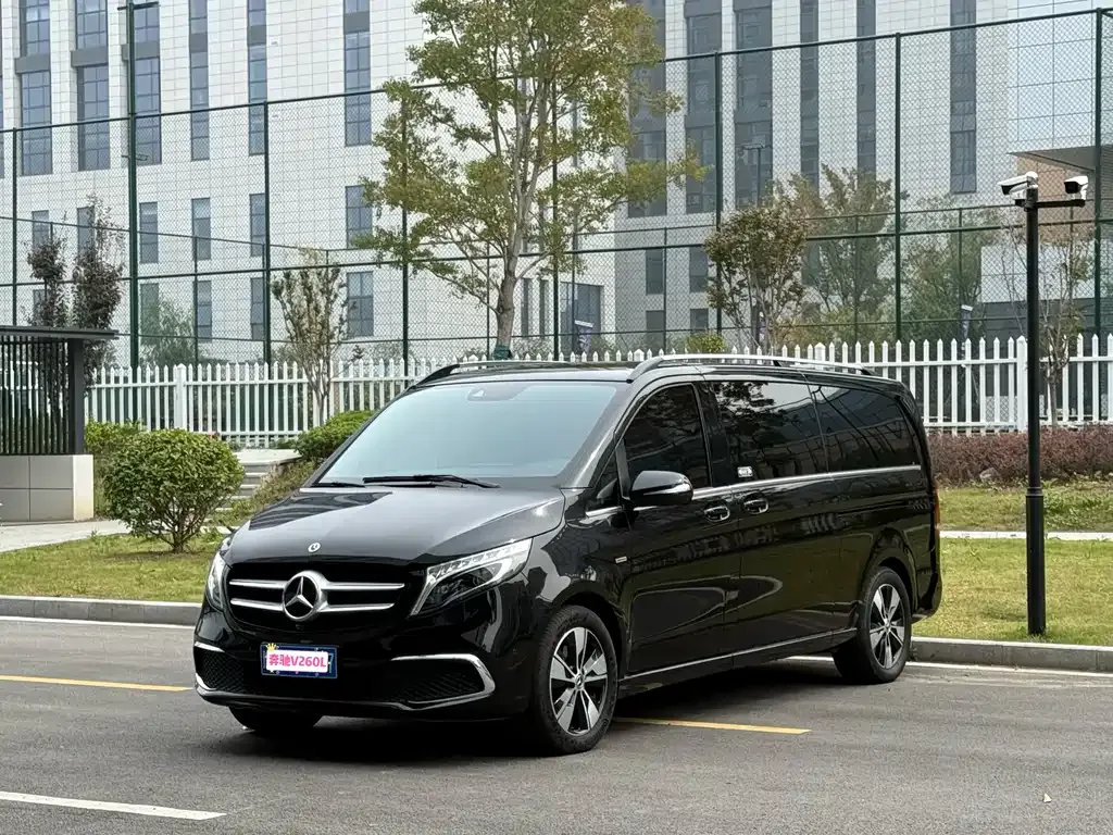 Mercedes-Benz V-Class — фото 3