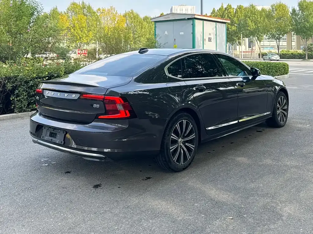 Volvo S90 — фото 5