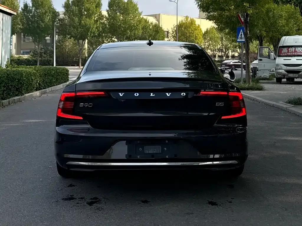 Volvo S90 — фото 6