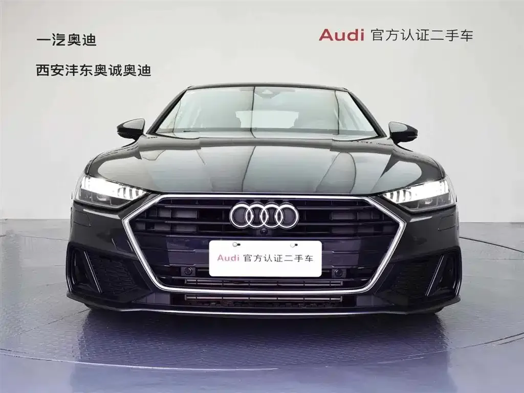 Audi A7 — фото 1