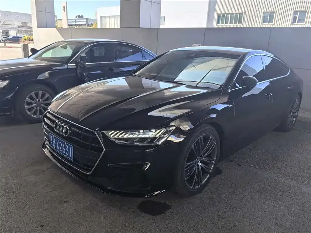 Audi A7 — фото 2
