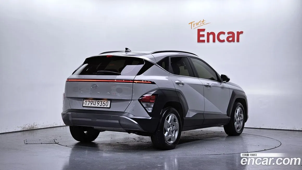 Hyundai Kona — фото 2