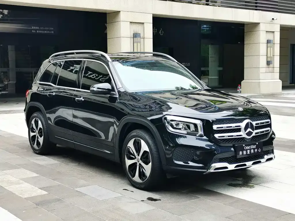 Mercedes-Benz GLB — фото 4