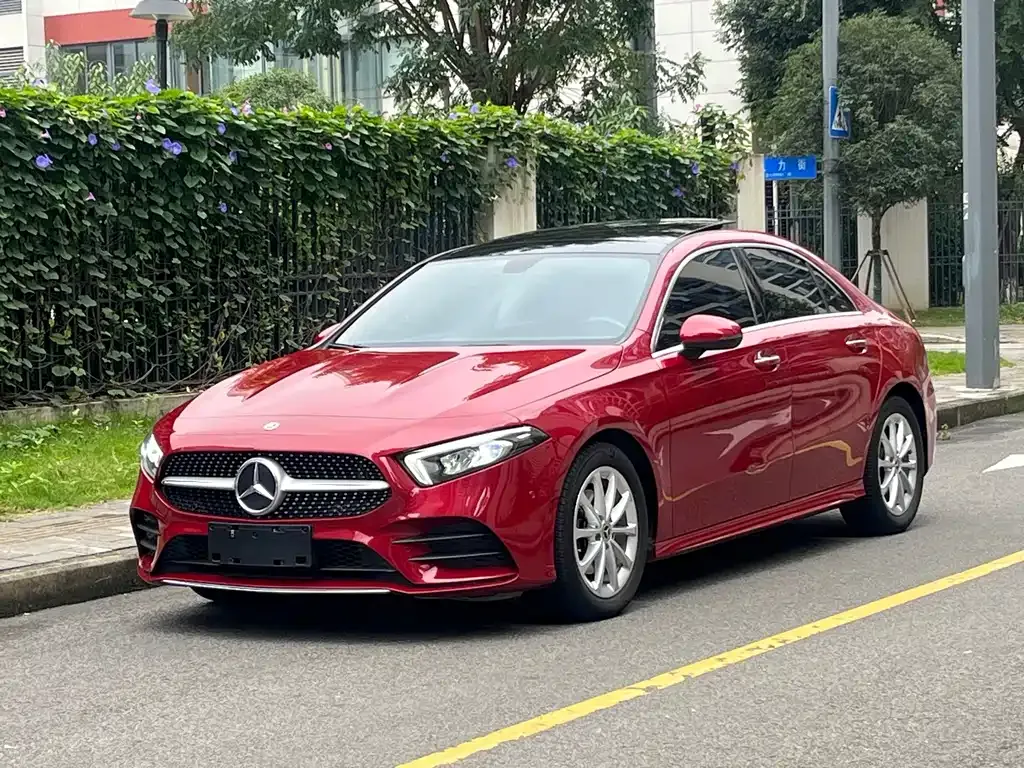 Mercedes-Benz A-Class — фото 1