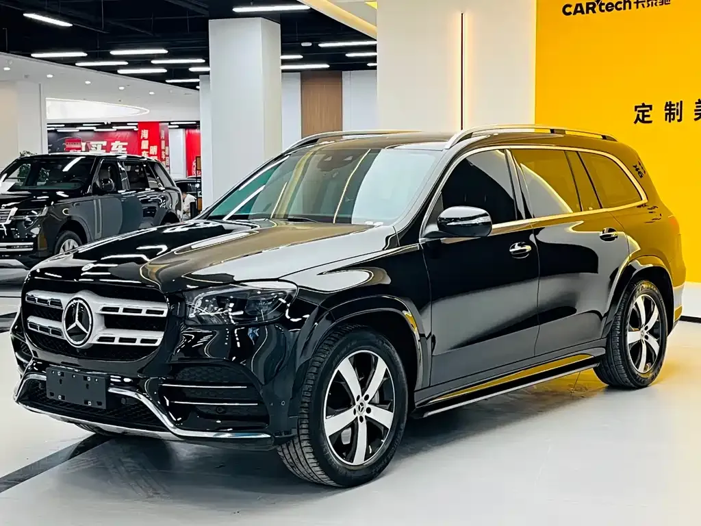 Mercedes-Benz GLS — фото 1
