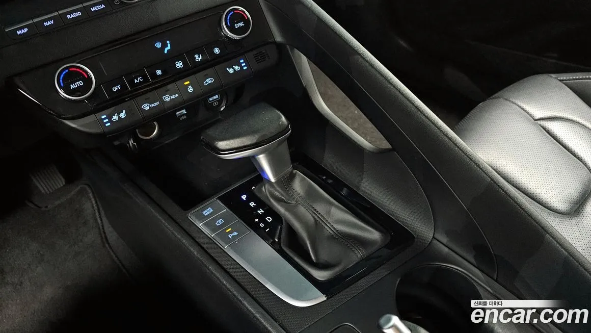 Hyundai AVANTE — фото 9