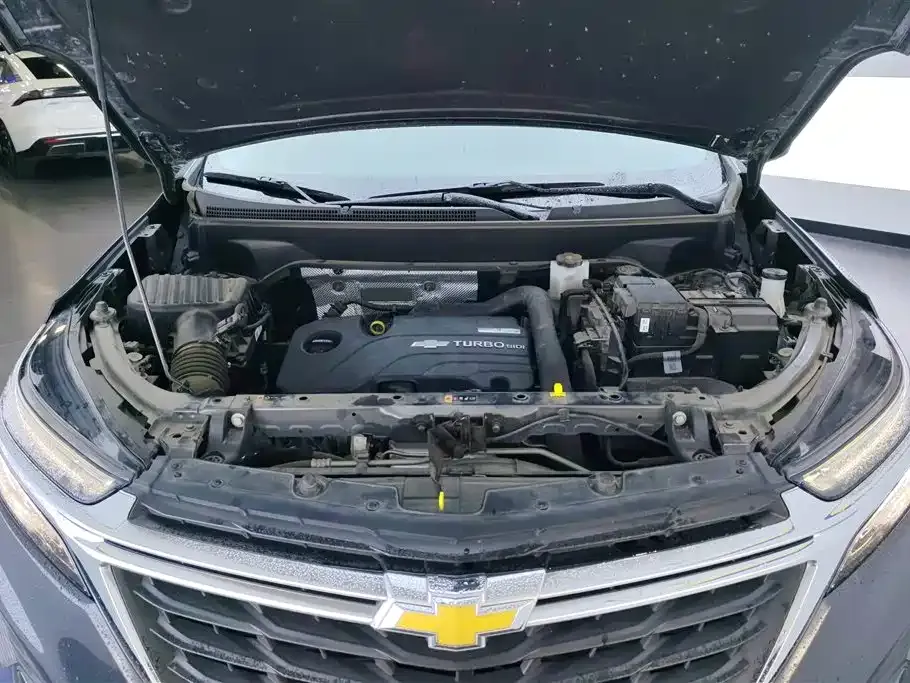 Chevrolet Equinox — фото 10
