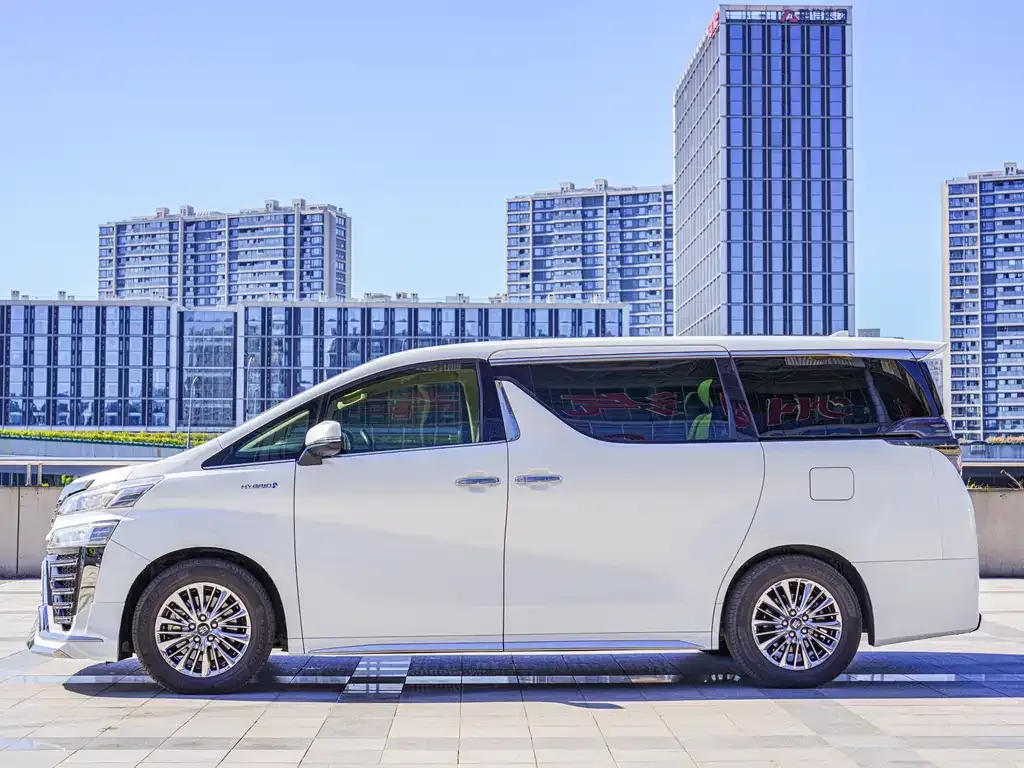 Toyota Vellfire — фото 4