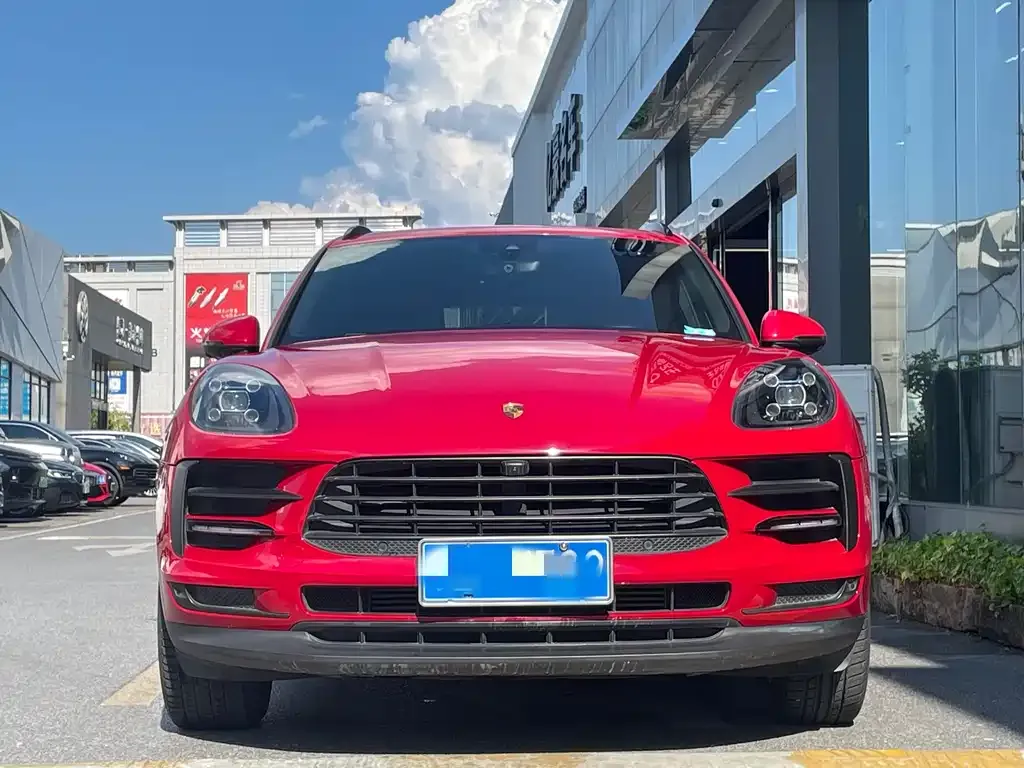 Porsche Macan — фото 1