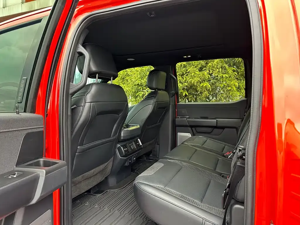 Ford F-150 Raptor — фото 8