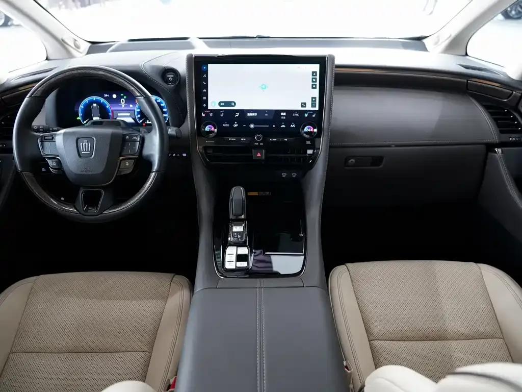 Toyota Vellfire — фото 8