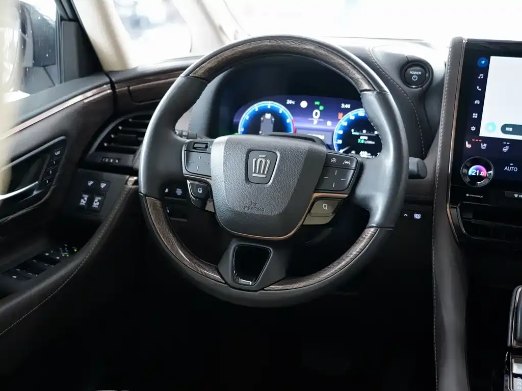 Toyota Vellfire — фото 9
