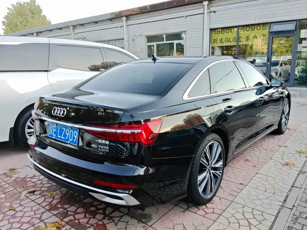 Audi A6L — фото 5