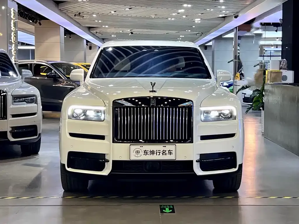 Rolls-Royce Cullinan — фото 2
