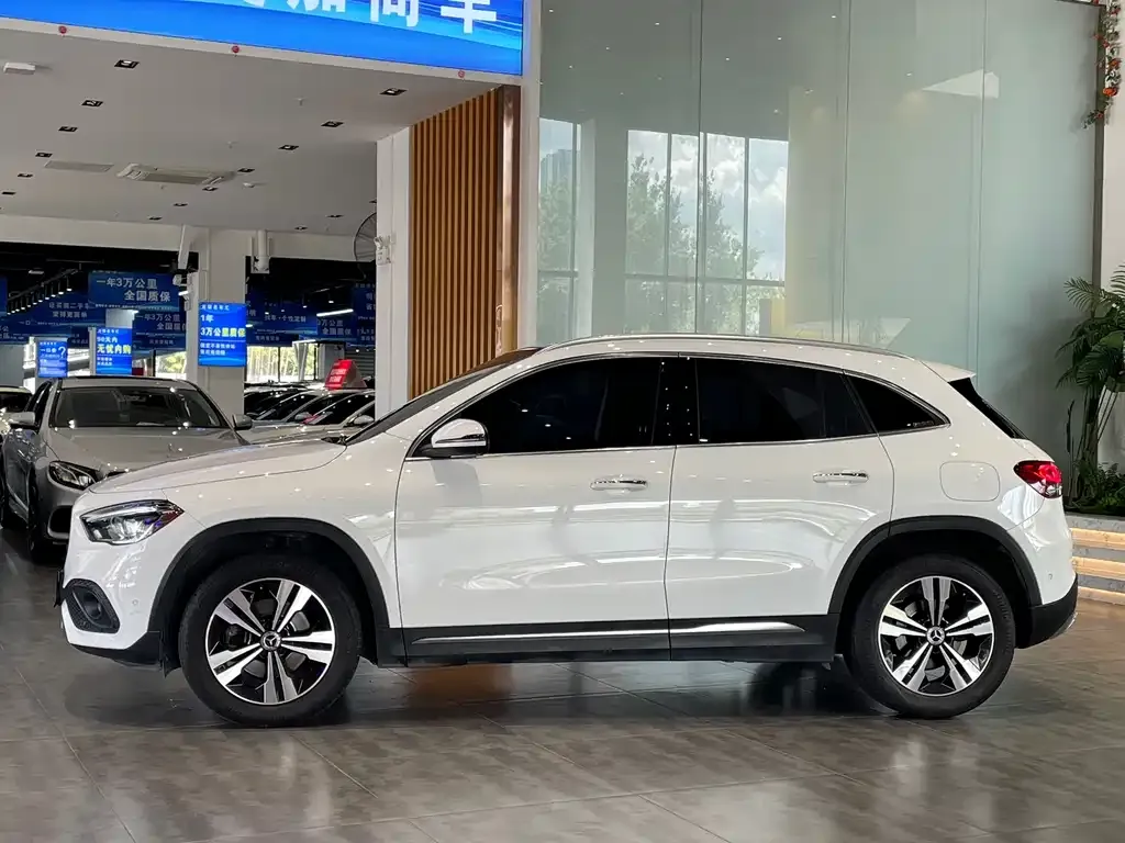 Mercedes-Benz GLA — фото 5