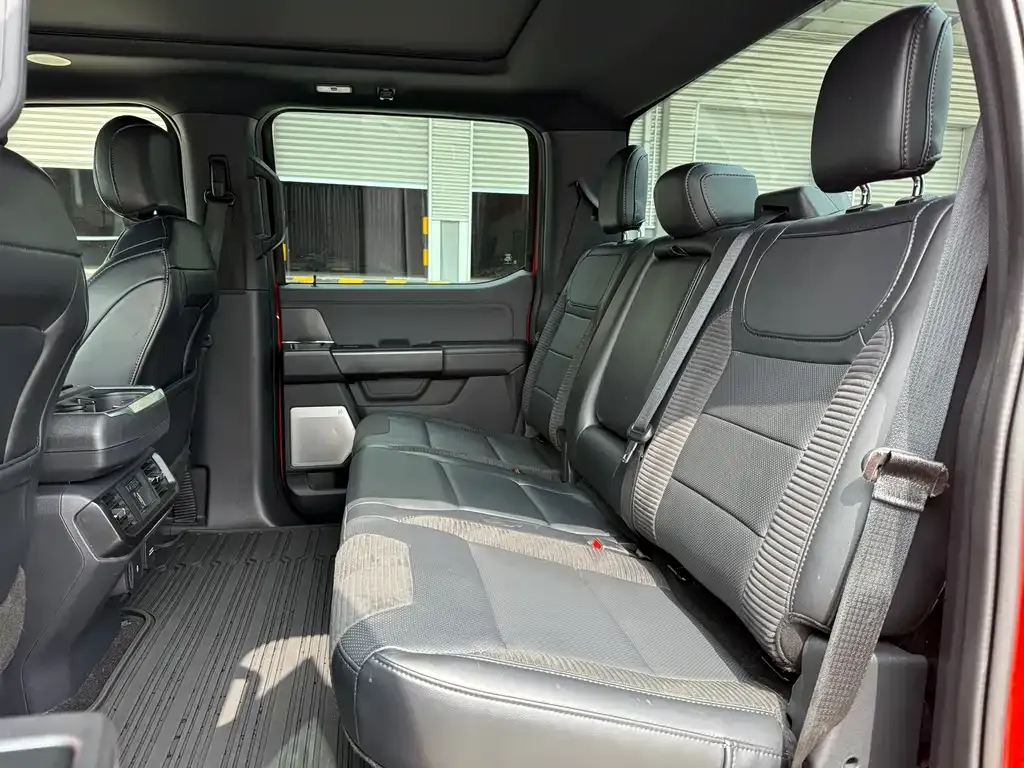 Ford F-150 Raptor — фото 9