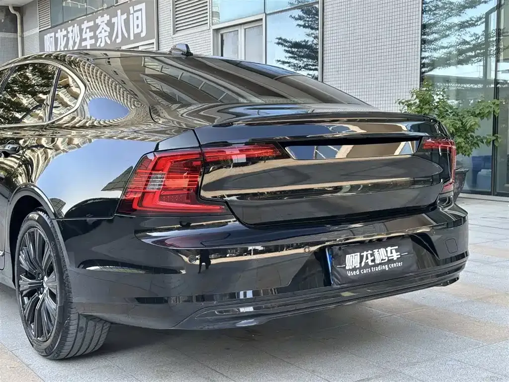 Volvo S90 — фото 5