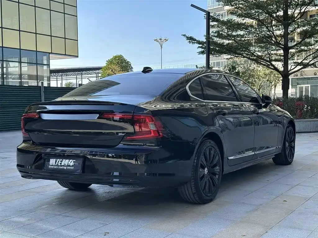 Volvo S90 — фото 6